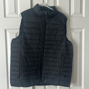 Amazon essentials large men’s black vest lightweight